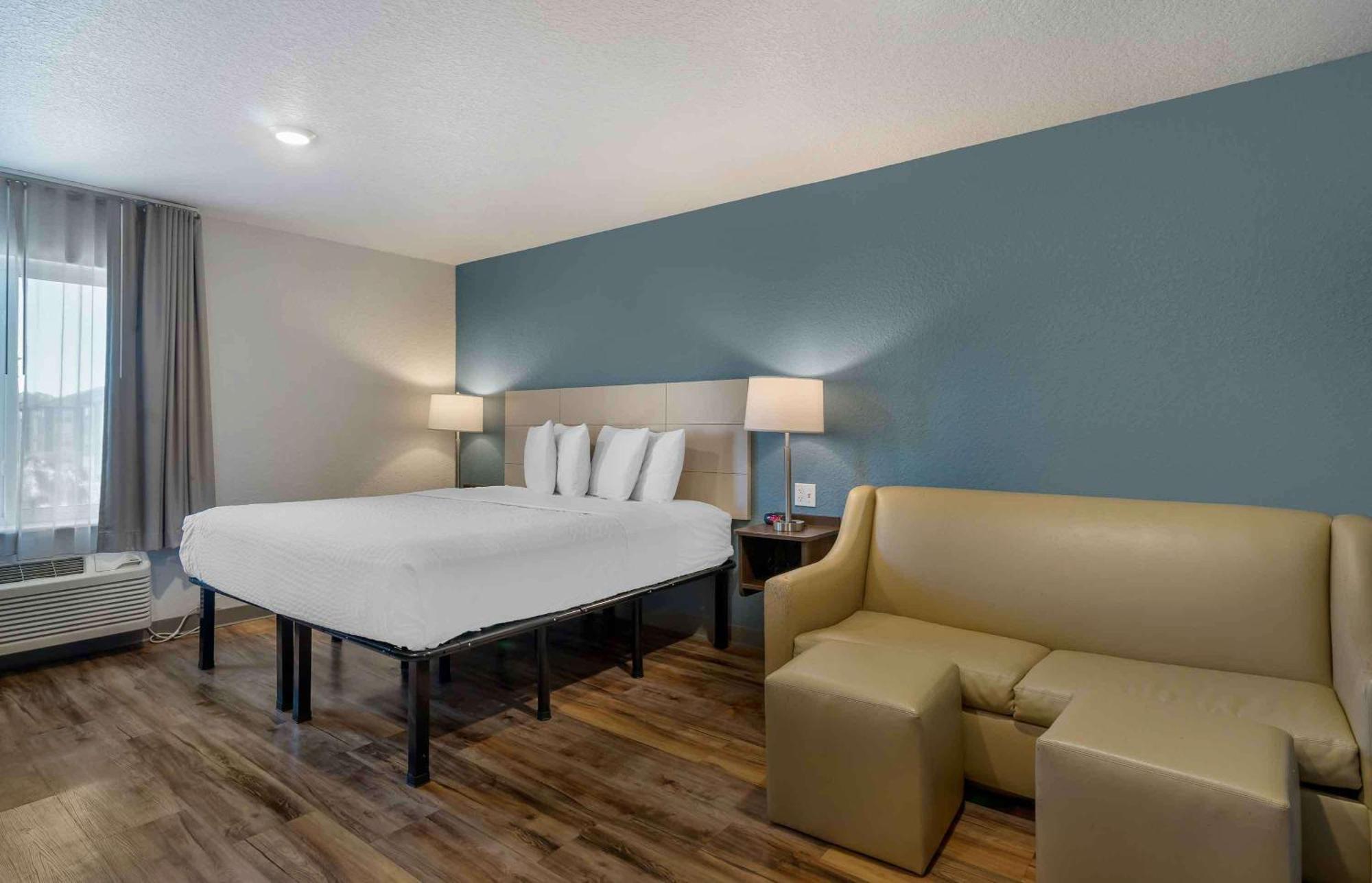 Extended Stay America Select Suites - Tampa - Brandon - East Heartland Экстерьер фото