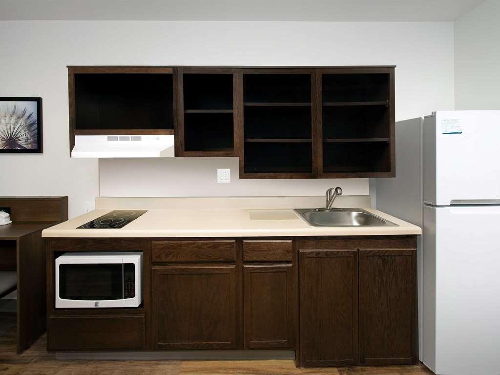 Extended Stay America Select Suites - Tampa - Brandon - East Heartland Номер фото